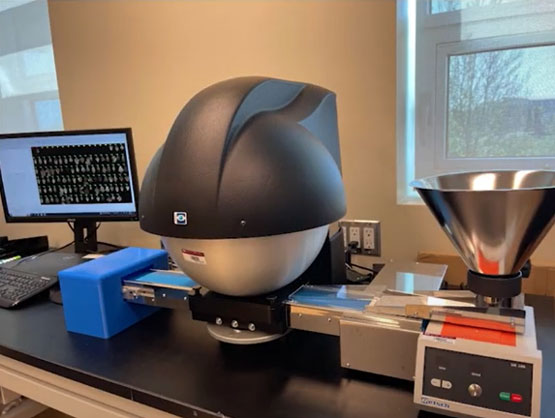 The round multispectral imager helps determine physical and chemical characteristics of seed or grain samples and uses Nachet’s artificial intelligence system to automate physical purity analysis.