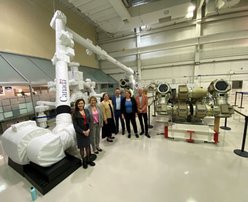 Mme Mona Nemer et la vice-conseillère scientifique en chef, Mme Geneviève Tanguay, ont rencontré Mme Lisa Campbell, Présidente de l’Agence spatiale canadienne, et certains de ses employés pour discuter des progrès réalisés en sciences et technologies spatiales.