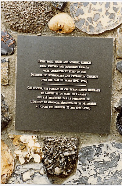 Cairn commémoratif 1