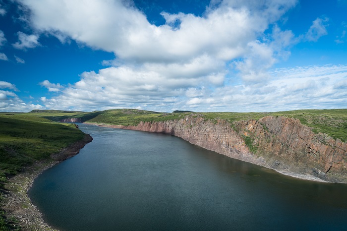 Les canyons de grès de la formation d’Husky Creek, d’anciens dépôts fluviaux.